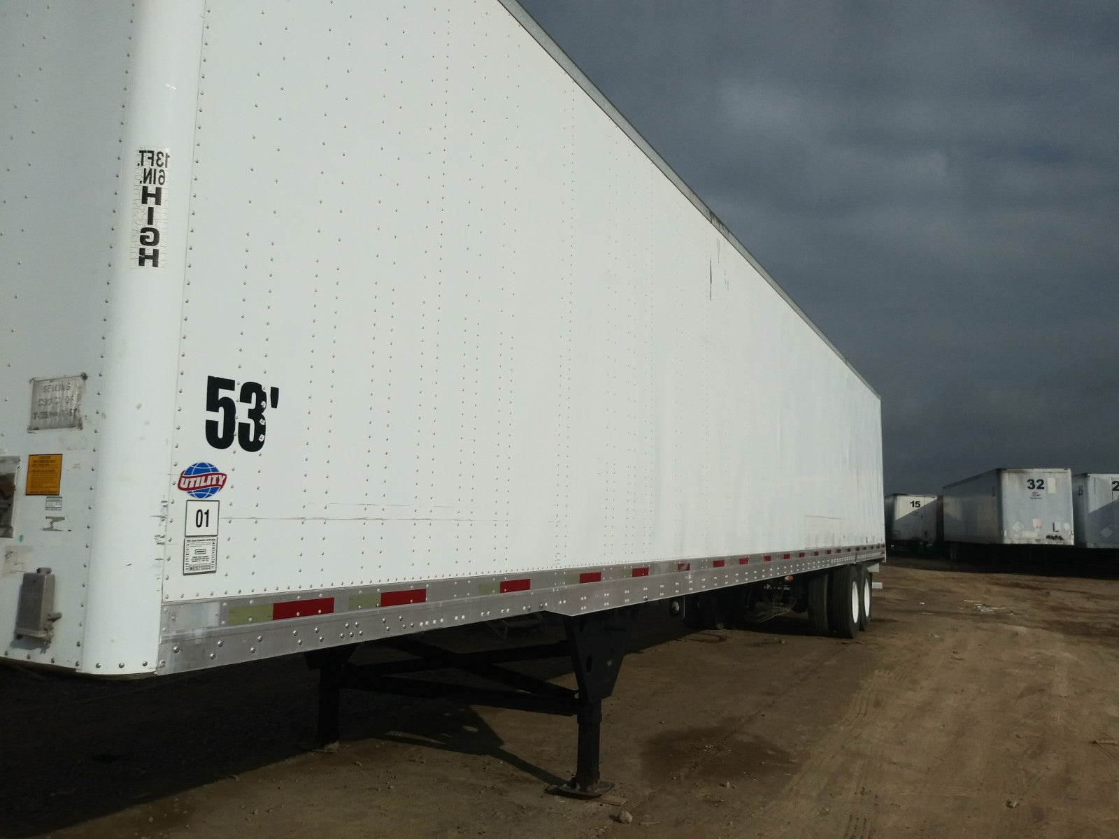 2006 Utility Caja Seca #01316